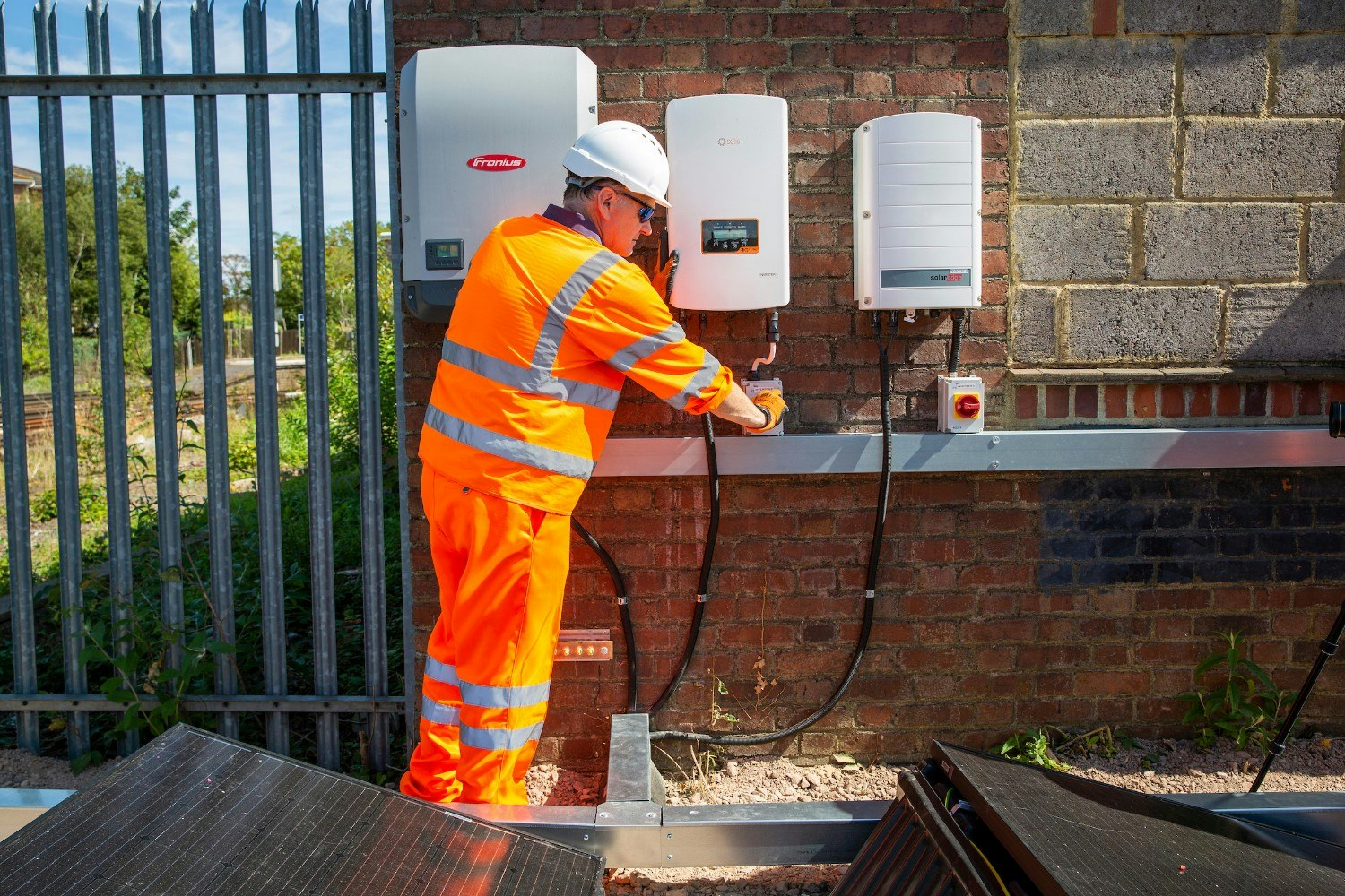 World's first solarpowered trains are coming to England Lonely